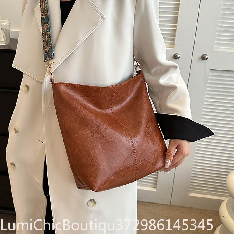 Travel Accessories Shops - Bolso cruzado retro de cuero PU