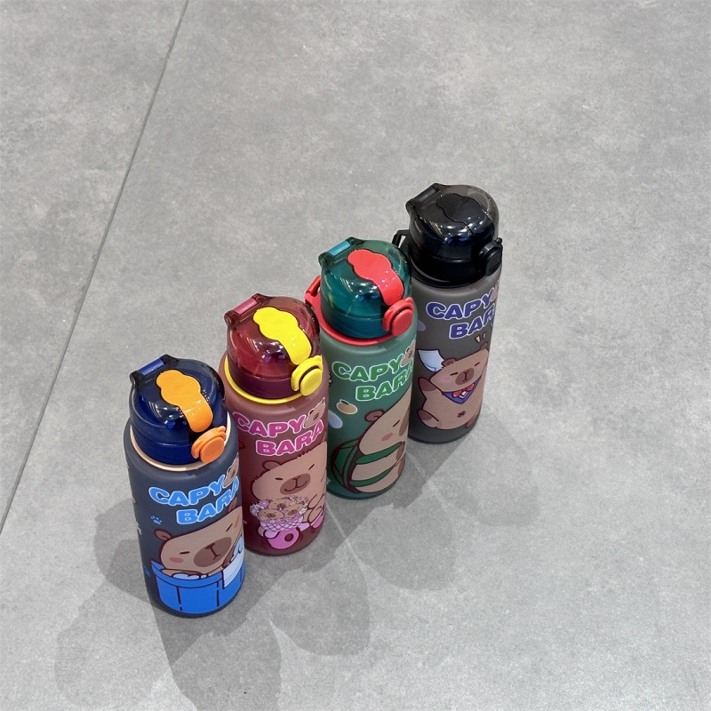 Botella de agua de capibara de - Travel Accessories Bottles reseña y precio